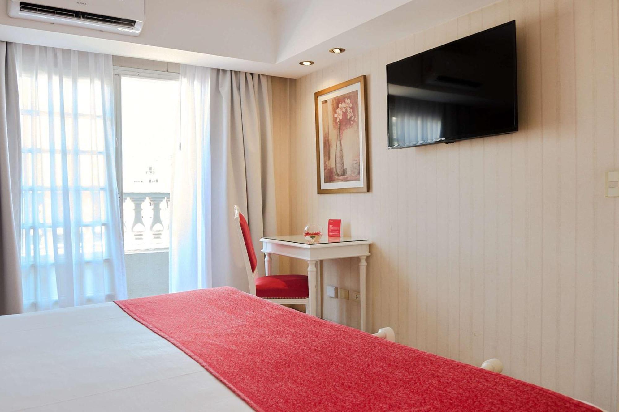 Bed and Breakfast Ramada By Wyndham Buenos Aires Centro Exteriér fotografie