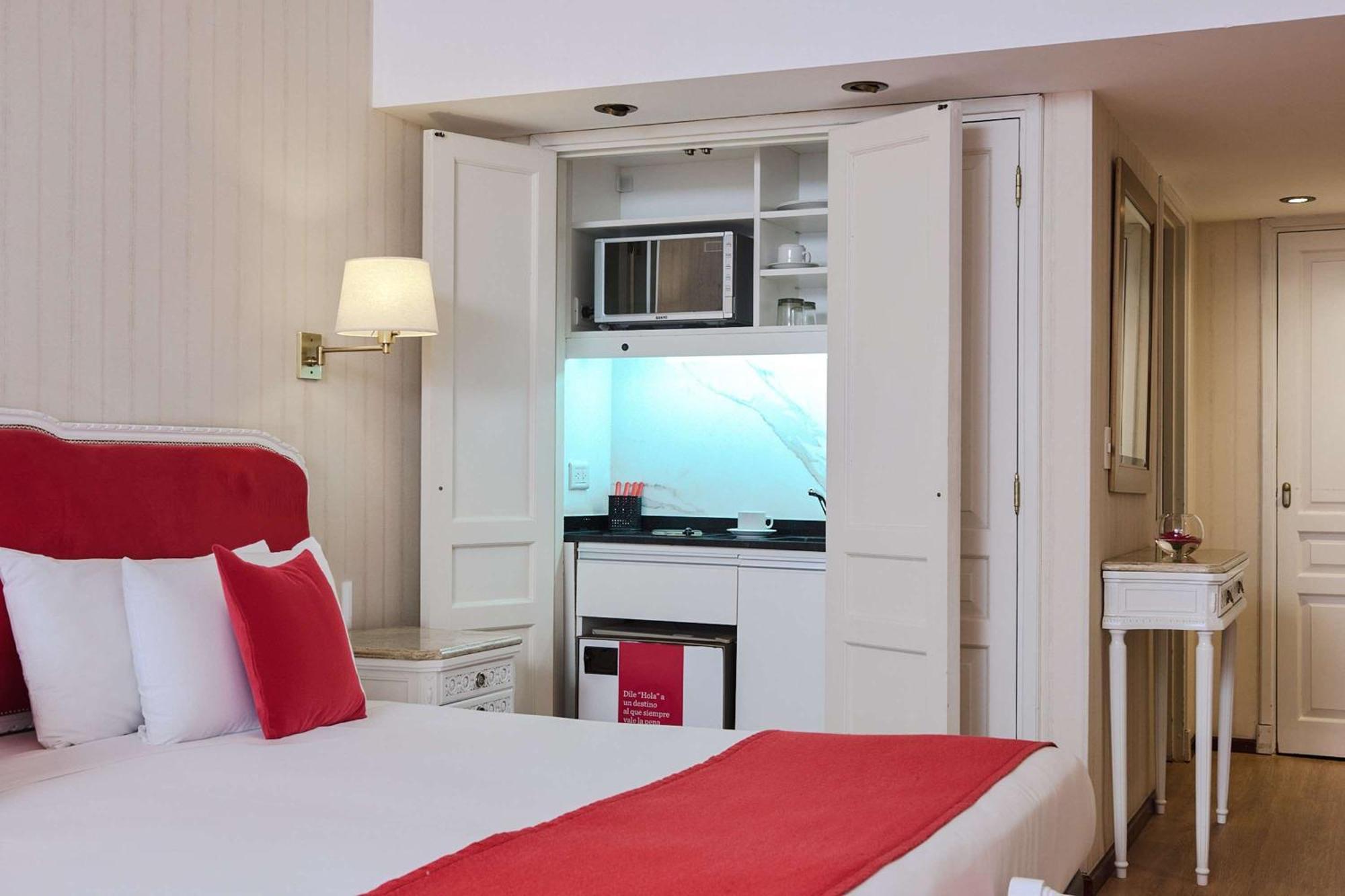 Bed and Breakfast Ramada By Wyndham Buenos Aires Centro Exteriér fotografie